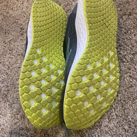 New balance sneakers - Picture 4 of 5